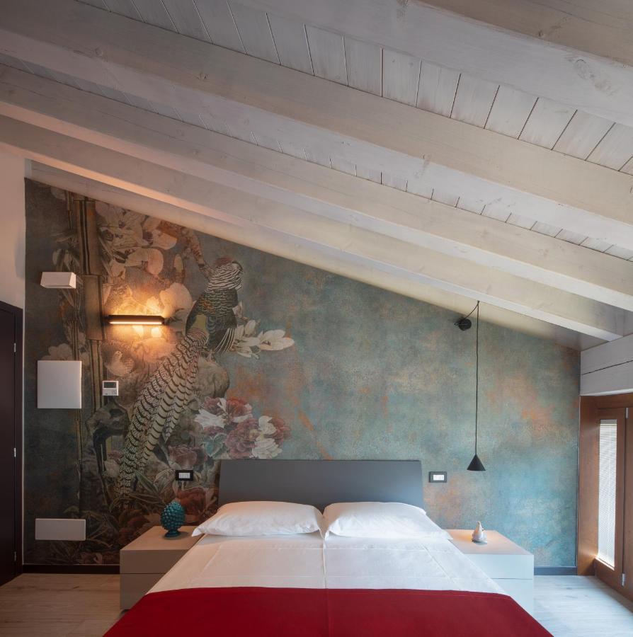 Monte Isola - Decio Rooms ภายนอก รูปภาพ