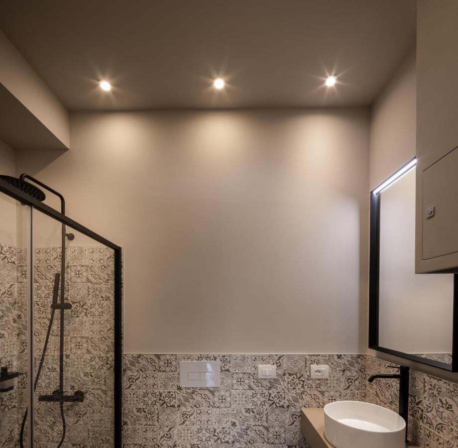 Monte Isola - Decio Rooms ภายนอก รูปภาพ