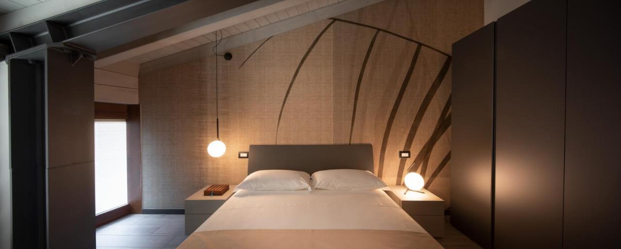 Monte Isola - Decio Rooms ภายนอก รูปภาพ