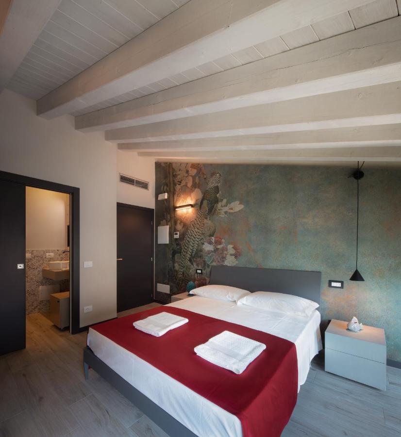 Monte Isola - Decio Rooms ภายนอก รูปภาพ
