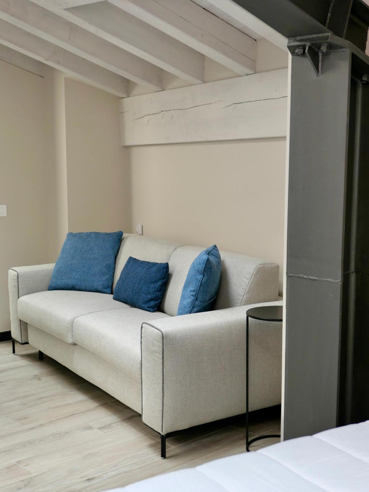 Monte Isola - Decio Rooms ภายนอก รูปภาพ