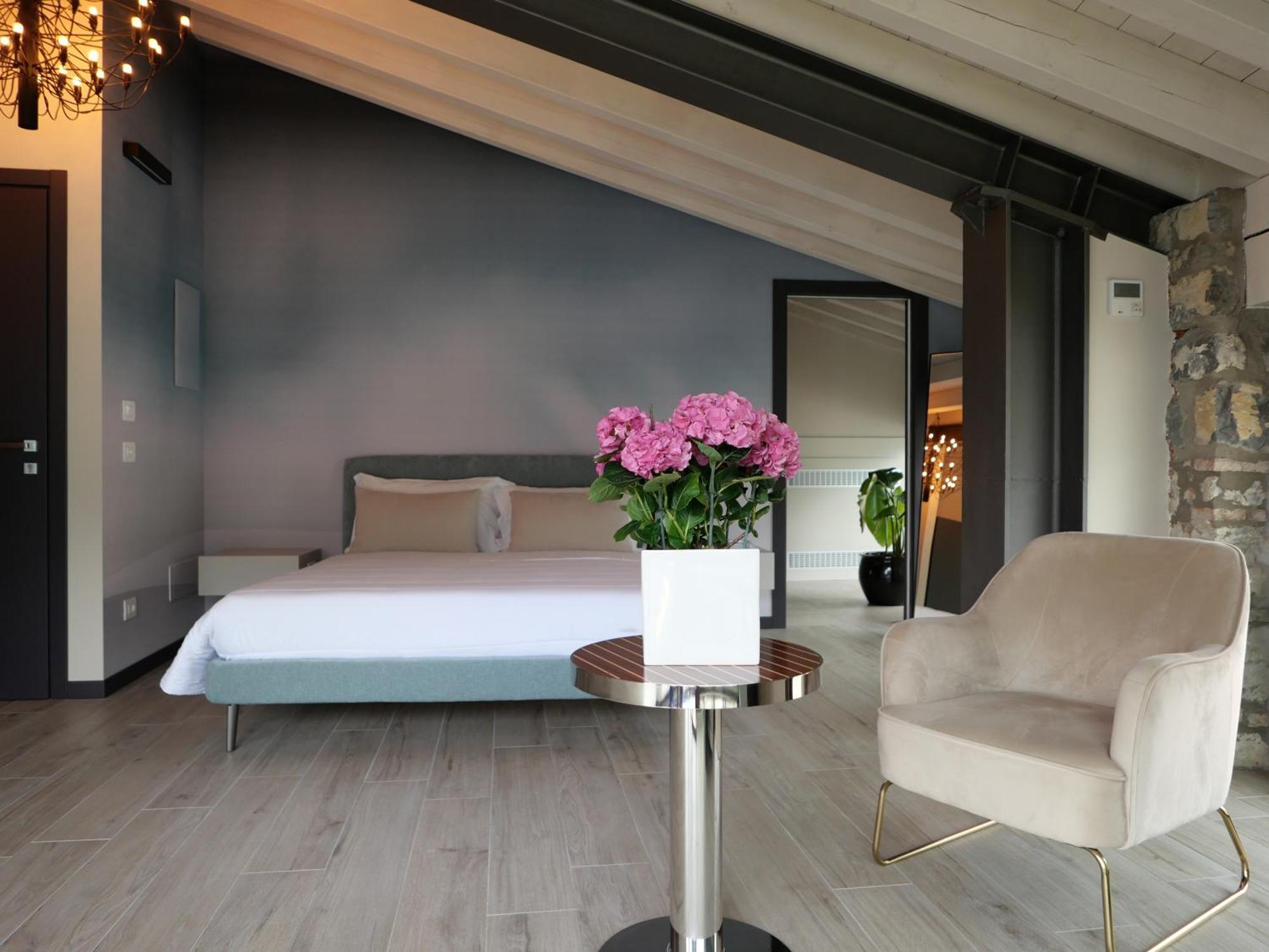 Monte Isola - Decio Rooms ภายนอก รูปภาพ